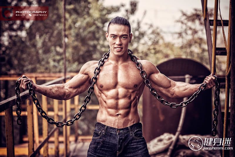 中国肌肉帅哥健身教练肌肉男模李猛照片